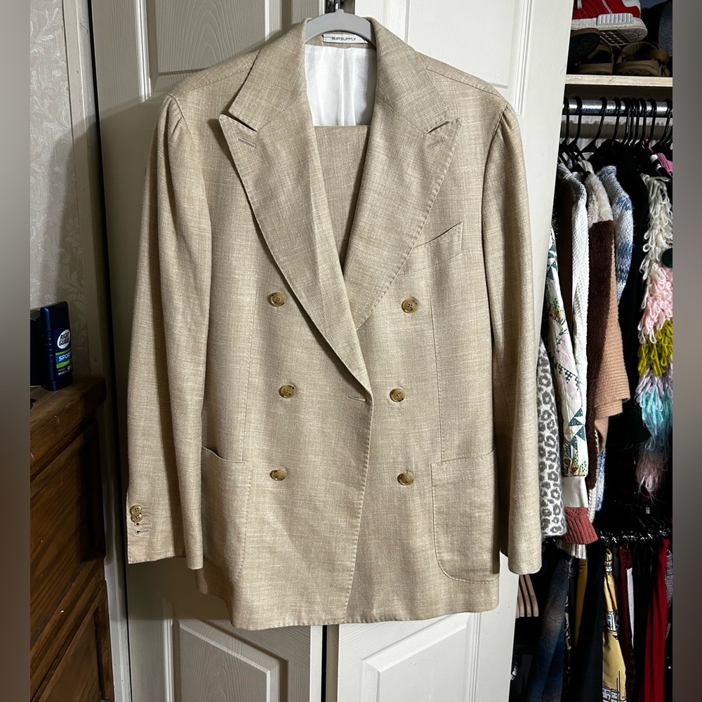 Suitsupply herring bone suit 42 r double breasted